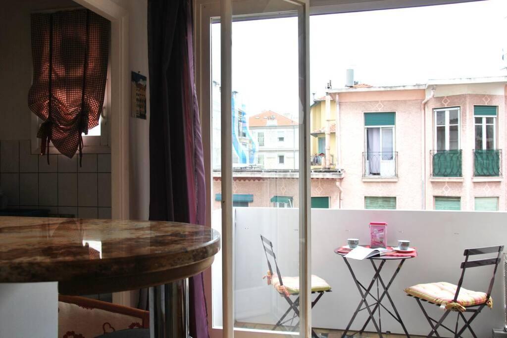 Nice Center - Bright Studio Balcony Wifi & Aircon Daire Dış mekan fotoğraf