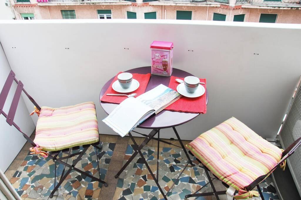 Nice Center - Bright Studio Balcony Wifi & Aircon Daire Dış mekan fotoğraf