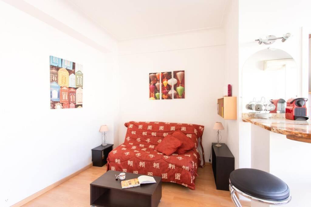Nice Center - Bright Studio Balcony Wifi & Aircon Daire Dış mekan fotoğraf