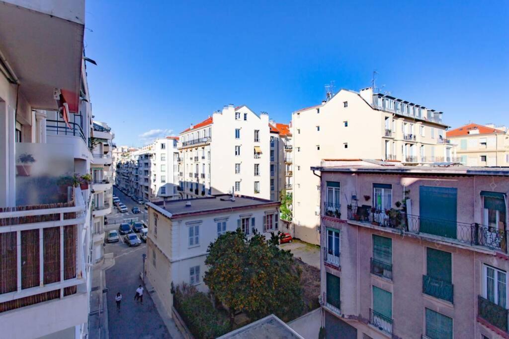Nice Center - Bright Studio Balcony Wifi & Aircon Daire Dış mekan fotoğraf